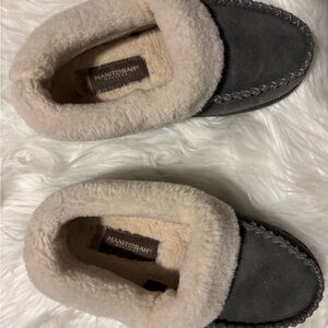 Manitobah Children's Moccasins - Charcoal and Cream